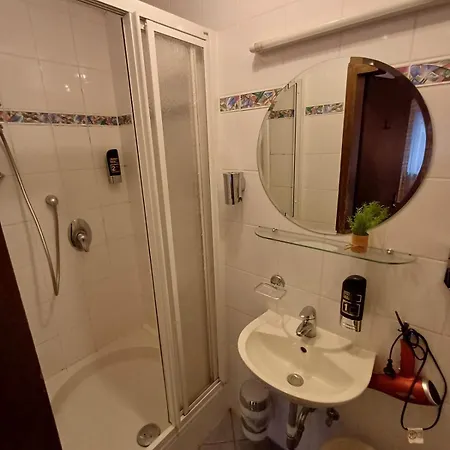 Hotel Guenstige Im Spessart 3*