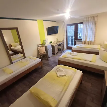 Guenstige Zimmer Im Spessart 3*