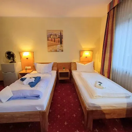 Guenstige Zimmer Im Spessart 3*