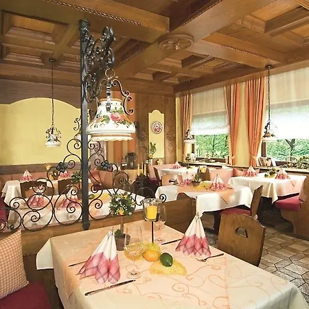 Hotel Guenstige Im Spessart 3*